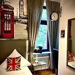 Am Volksgarten מלון 3*