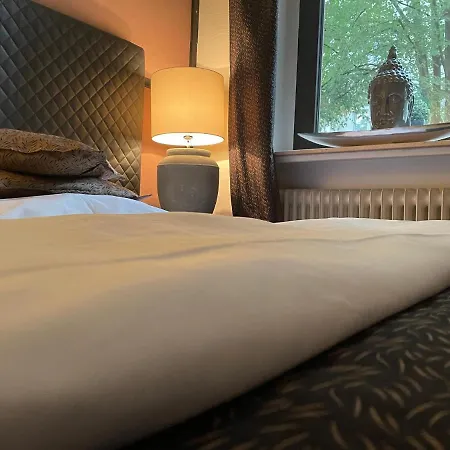 Otel Am Volksgarten