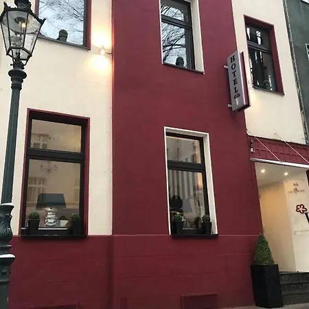 Hotel Am Volksgarten 3*