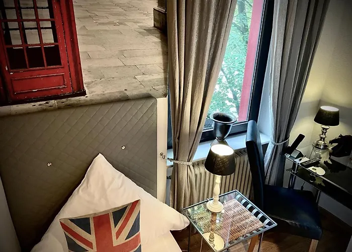 Hotel Am Volksgarten 3*