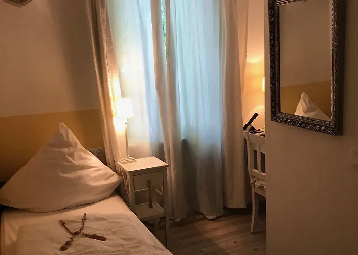 Am Volksgarten Hotel 3*