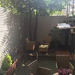 Am Volksgarten מלון