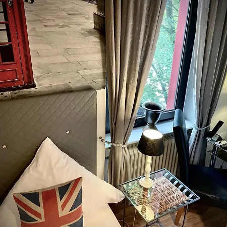 Hotel Am Volksgarten 3*