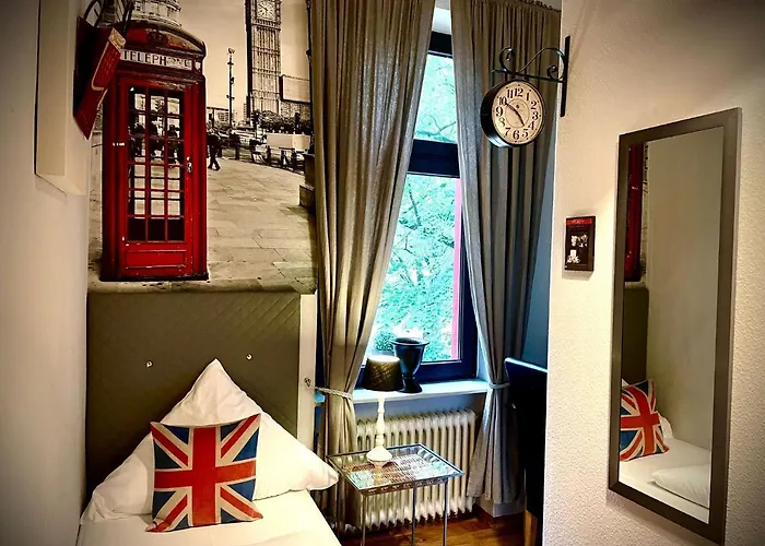 Am Volksgarten Hotel 3*