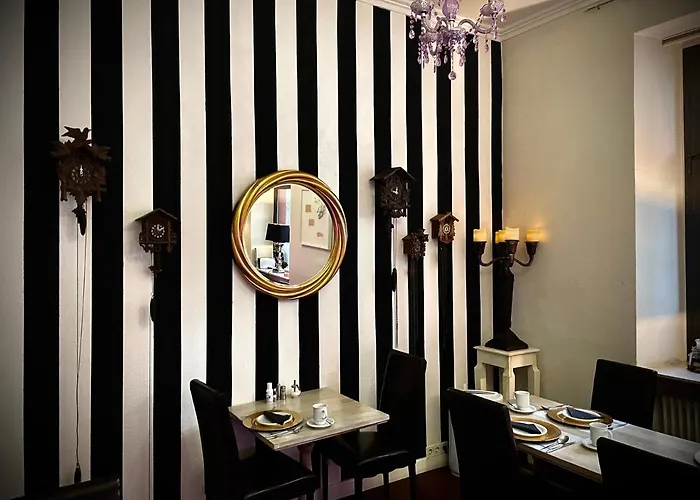 Am Volksgarten 3* Düsseldorf