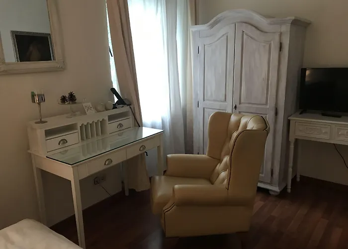 Hotel Am Volksgarten 3*